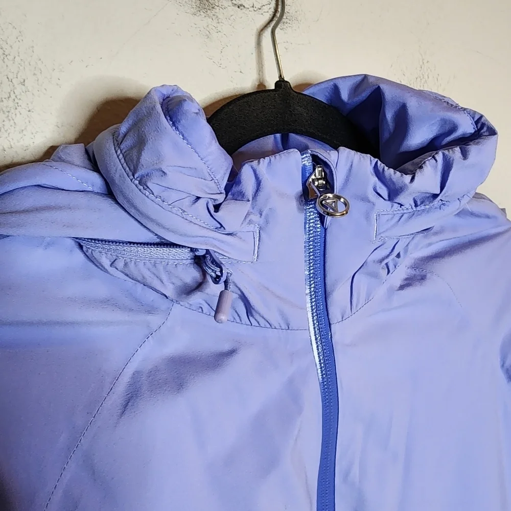 Ivivva Lululemon kids‎ size 10 purple periwinkle jacket.